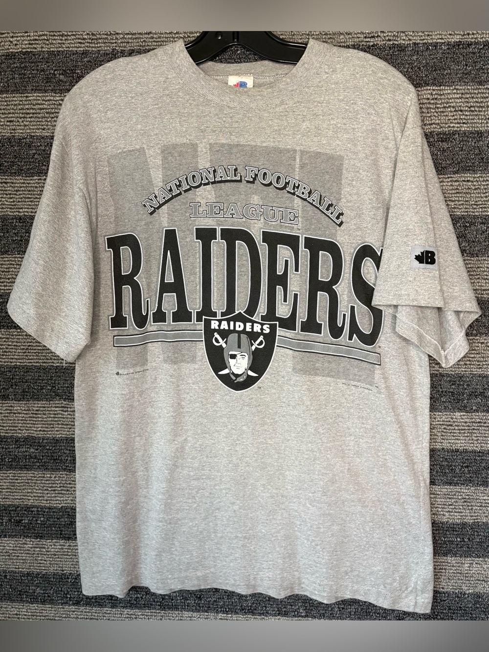 Vintage 90’s Bulletin Oakland LA Raiders NFL Grey Single Stitch T-Shirt Medium
